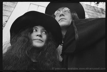 John Lennon and Yoko Ono 1968 © Yoko Ono – ETHAN RUSSELL PHOTOGRAPHS